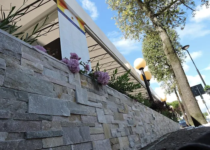 فندق Berna ايراكليا ماري