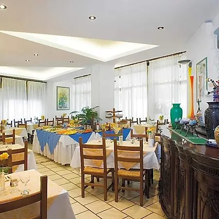 Hotel Berna 3*