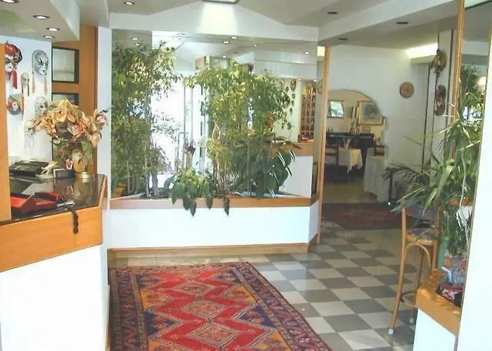 Отель Berna Эраклея-Маре